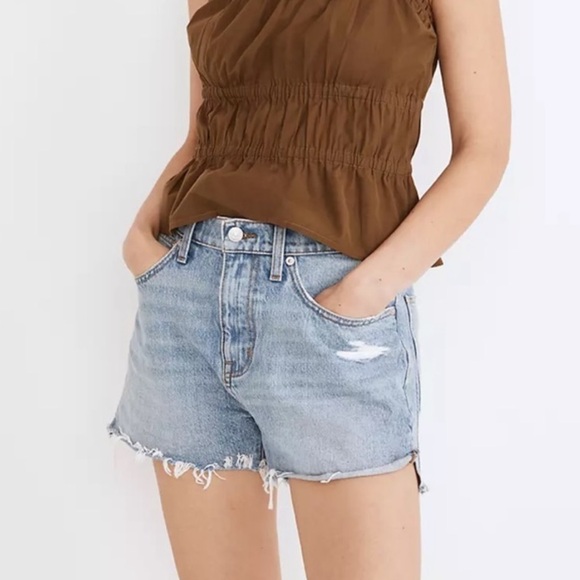 NWT Madewell Relaxed Denim Shorts in Madera Wash: Side-Slit Edition size 31 - Picture 1 of 9